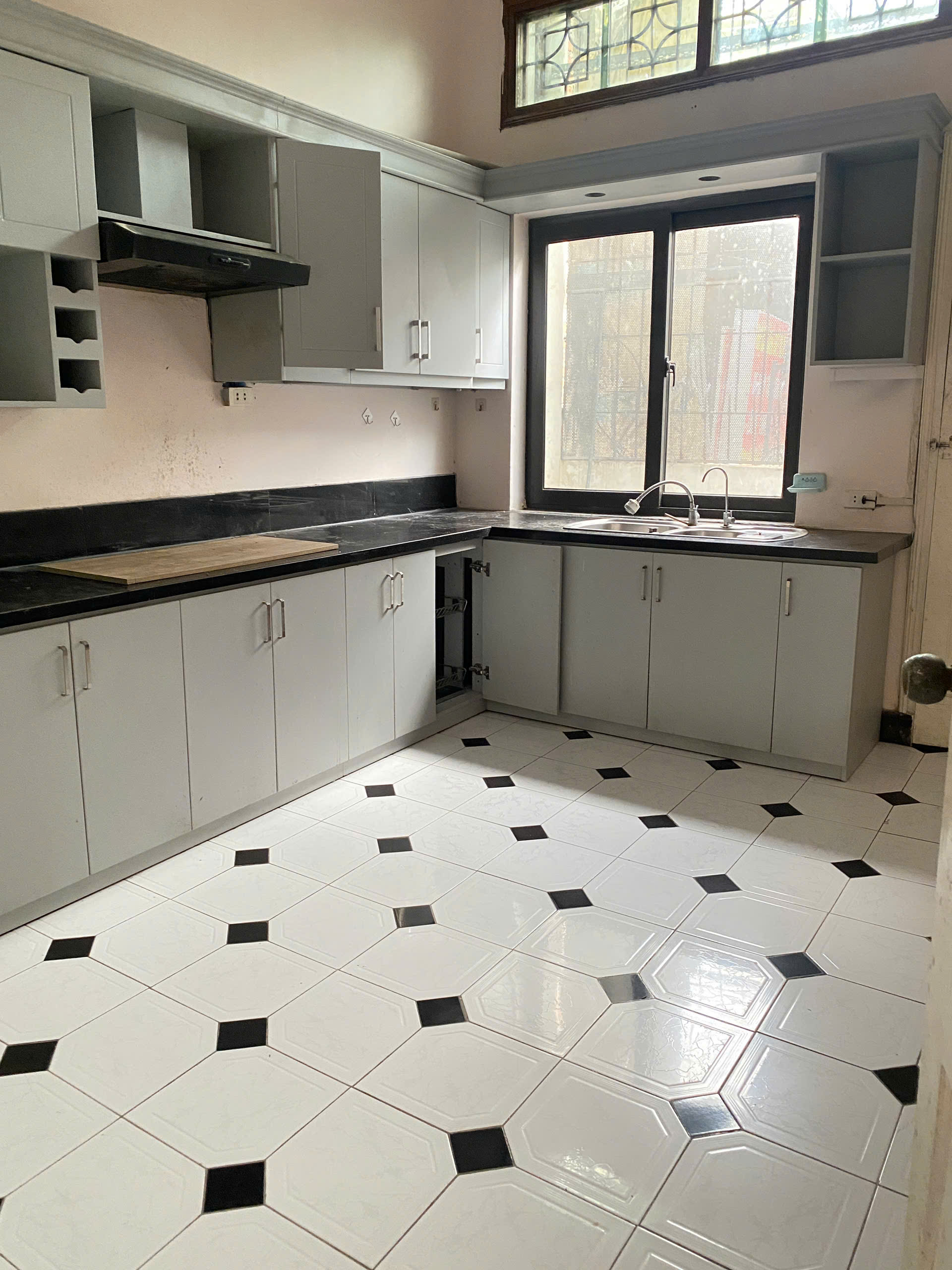 Cho thuê nhà Phố Lĩnh Nam 2 tầng x 70m, 2 ngủ, mới đẹp, 10 triệu ở gđ, văn phòng - Ảnh chính